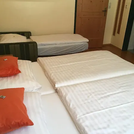 Zur Post Hotel 3*